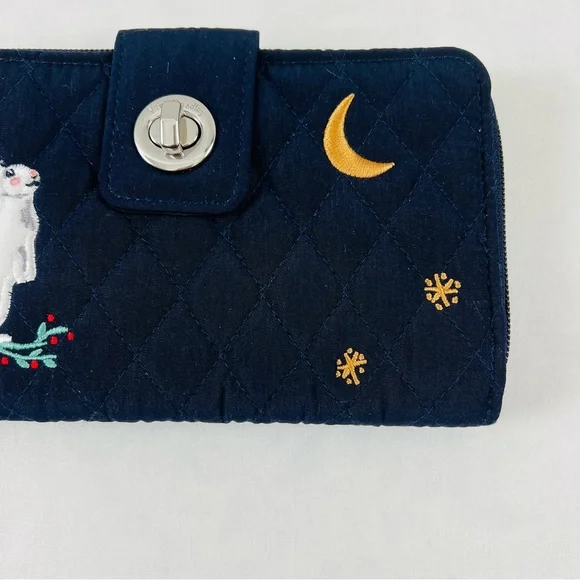 NWOT Vera Bradley Winter Forest Rabbit RFID Turnlock Wallet Navy Microfiber